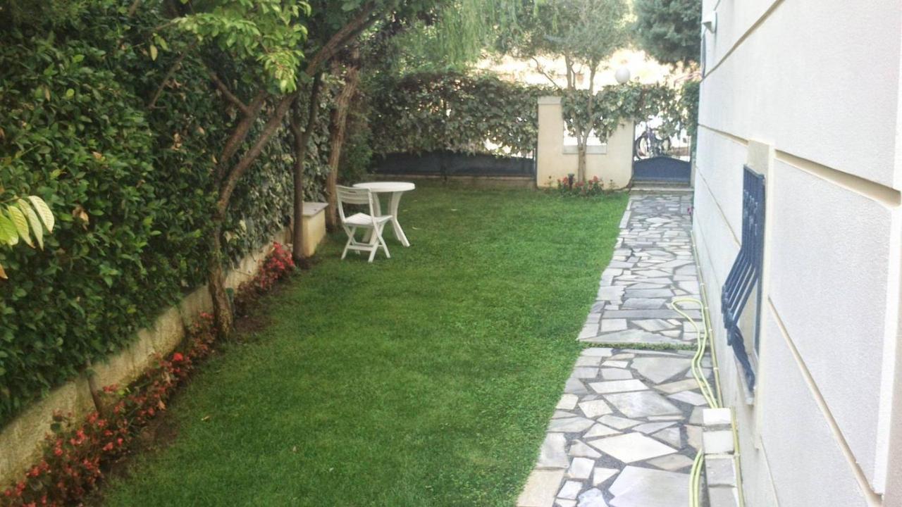 Ideal Family House Néa Péramos Екстериор снимка