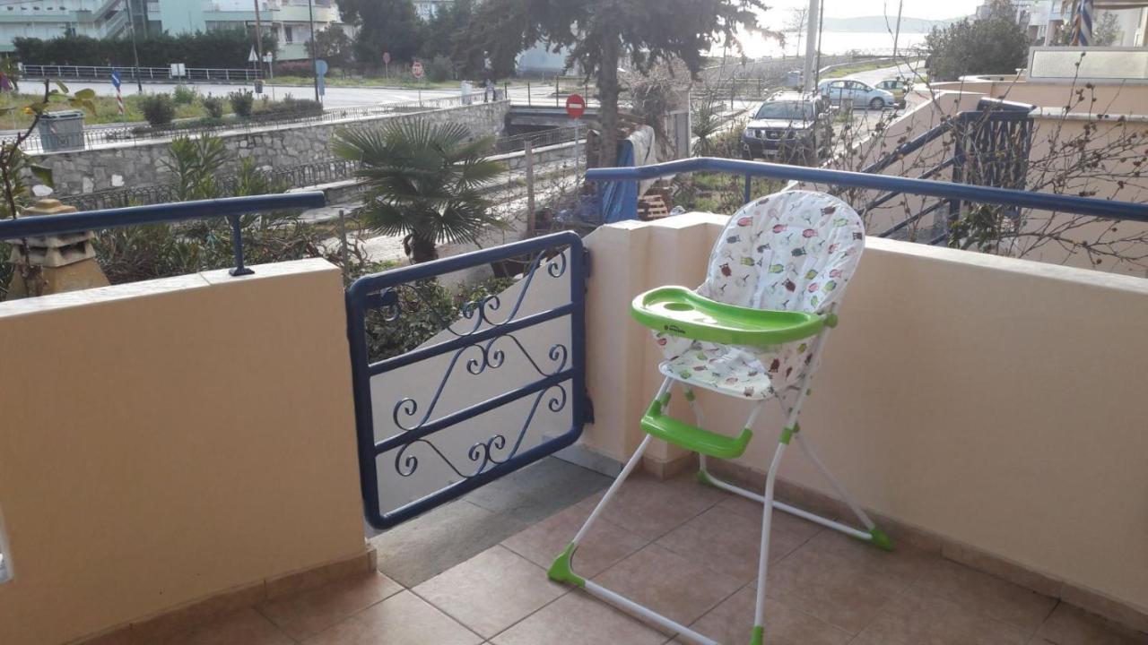 Ideal Family House Néa Péramos Екстериор снимка