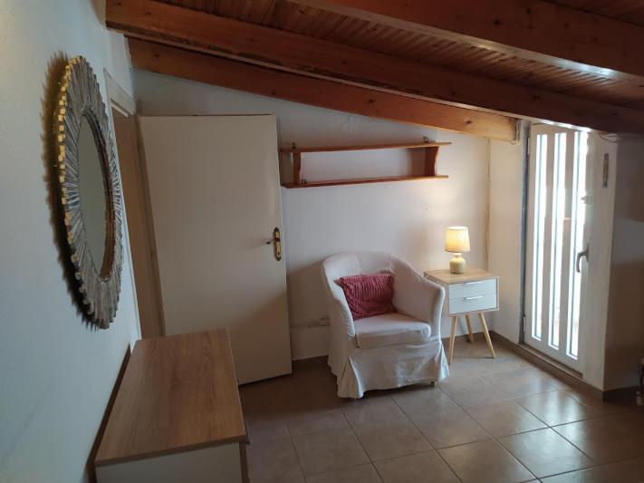 Ideal Family House Néa Péramos Екстериор снимка