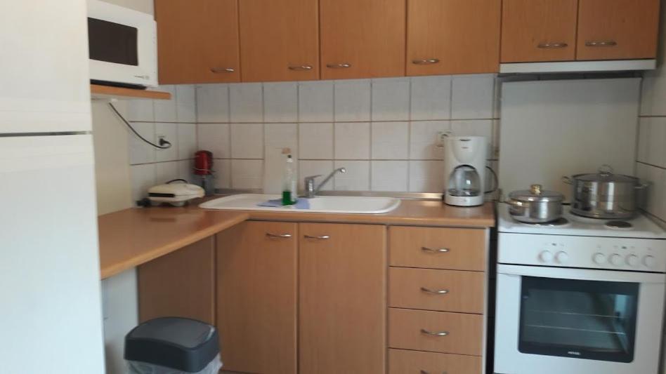 Ideal Family House Néa Péramos Екстериор снимка