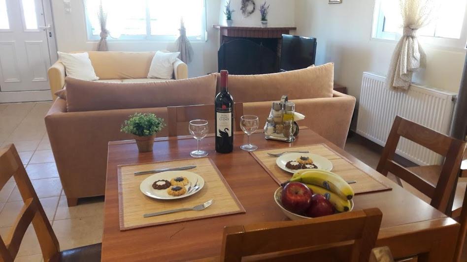 Ideal Family House Néa Péramos Екстериор снимка