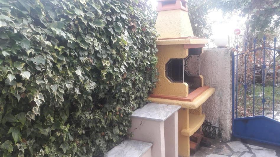 Ideal Family House Néa Péramos Екстериор снимка