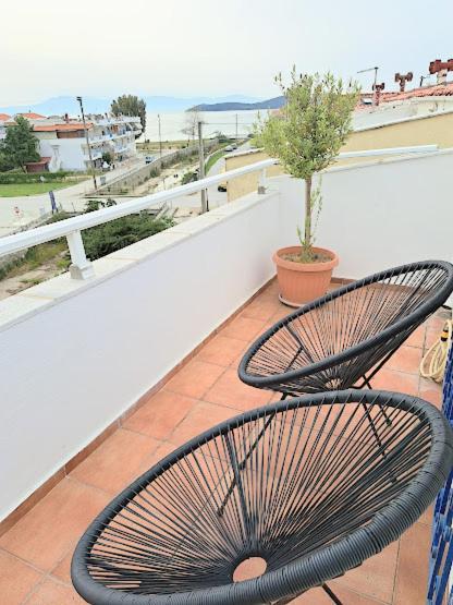 Ideal Family House Néa Péramos Екстериор снимка